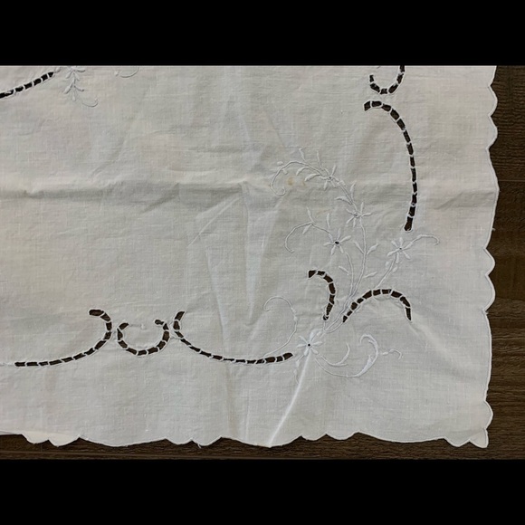 Table cloths - Picture 2 of 6